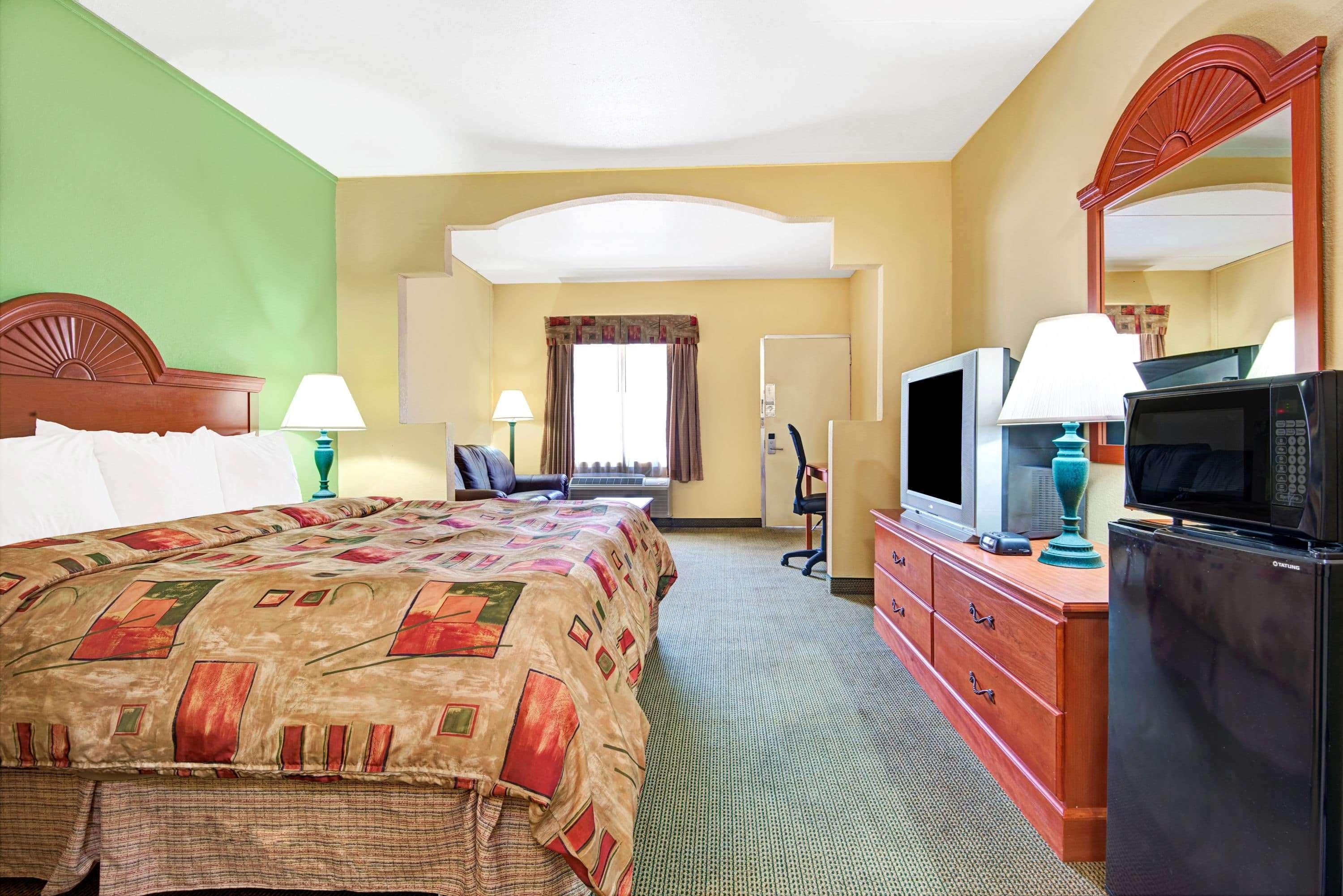 ซูเปอร์ 8 บาย วินด์แฮม แนชวิลล์ เนียร์ ดาวน์ทาวน์ / ไอ-40 Hotel ภายนอก รูปภาพ