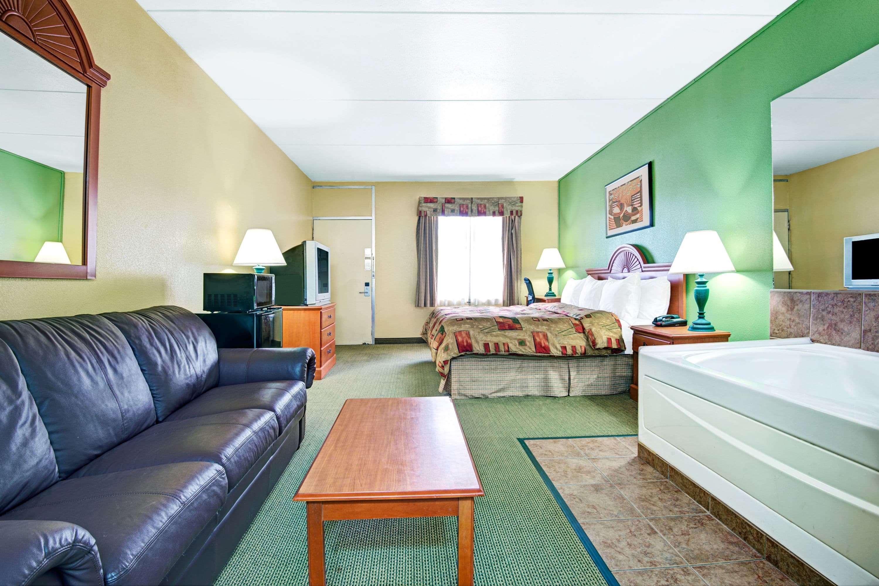 ซูเปอร์ 8 บาย วินด์แฮม แนชวิลล์ เนียร์ ดาวน์ทาวน์ / ไอ-40 Hotel ภายนอก รูปภาพ